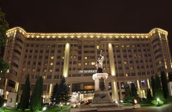 taxi and minibus transfers from bucharest otopeni airport to jw marriott grand hotel hotel bucharest city center